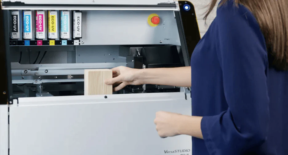 Roland BD-12 Desktop UV Printer - Image 4